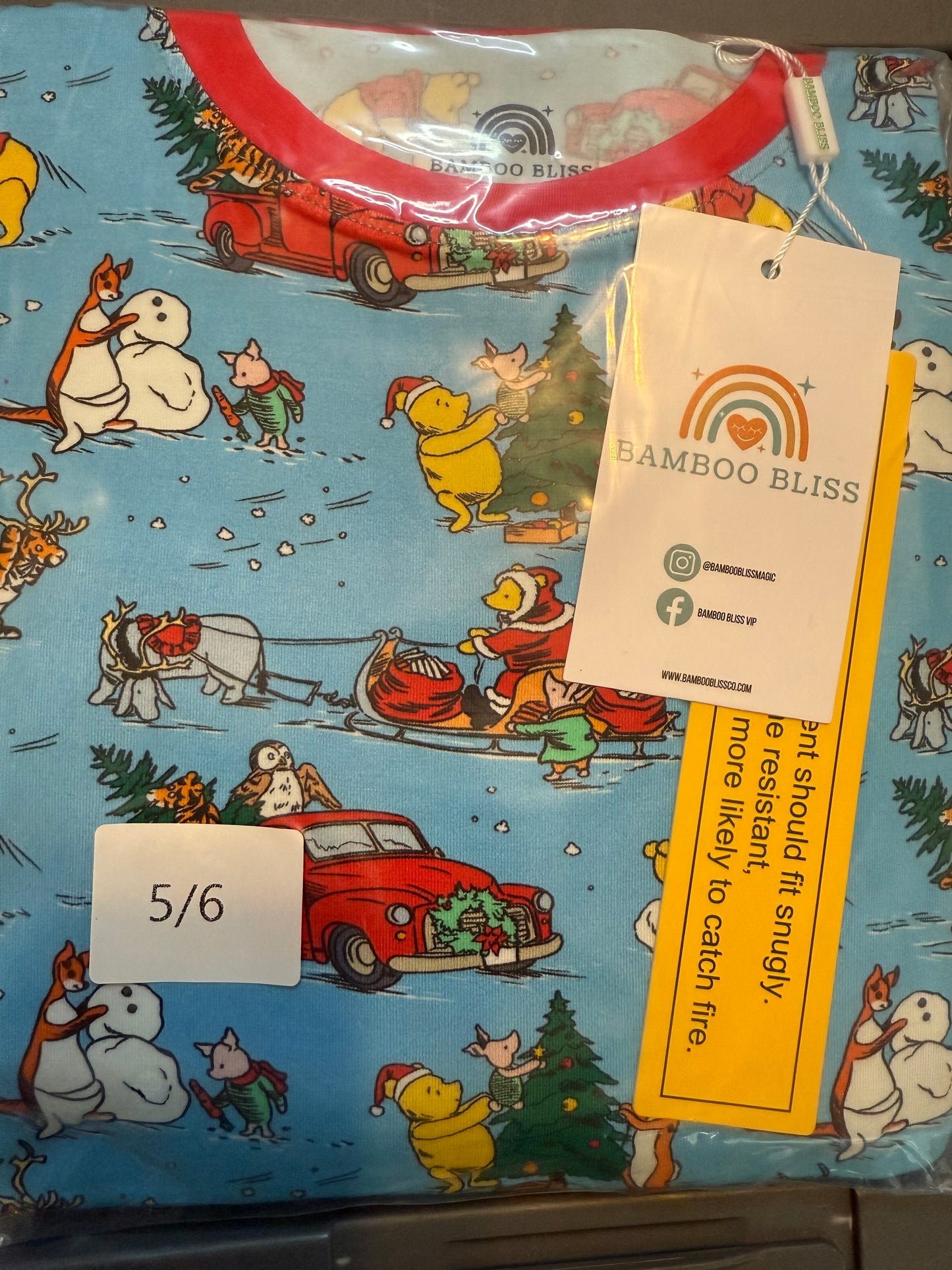 Classic Winnie the Pooh Christmas Pajama Set - Kids